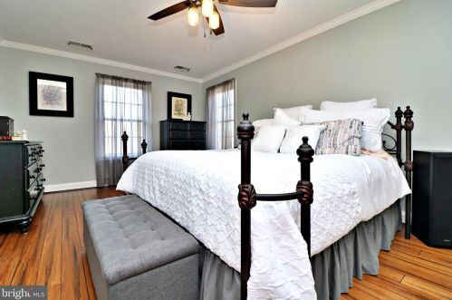 1756 Johnnycake Ln, Harpers Ferry WV 25425-6078 exterior