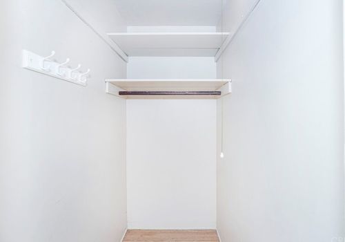 1828 Canada Blvd, Glendale CA  91208-2610 exterior