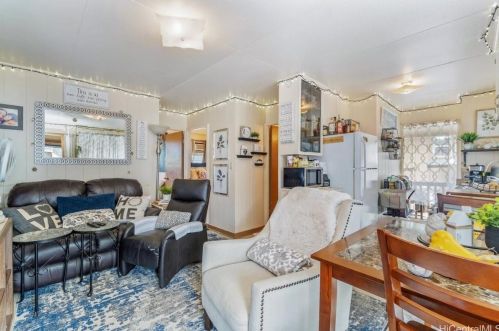 528 Ihe St, Honolulu HI  96817-2237 exterior