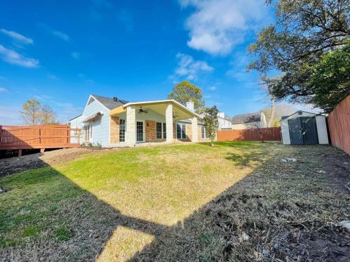 6700 Fair Oaks Dr, Fort Worth TX 76182-7665 exterior