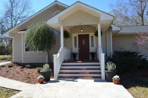 104 Craft Dr, Wrens, GA 30833-3646