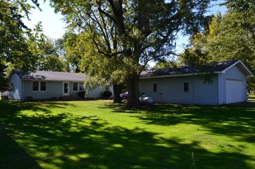306 South Railroad St, Godley, IL 60407-9614