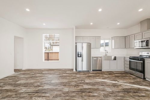 5826 Black Olive Dr, Paradise CA 95969-4900 exterior