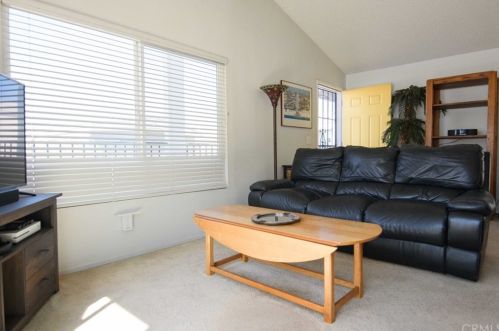 2550 Pacific Coast Hwy, Torrance CA  90505-7045 exterior