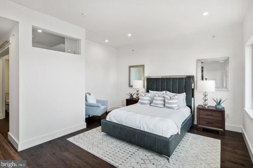 1342 19 St, Philadelphia PA  19146-4665 exterior