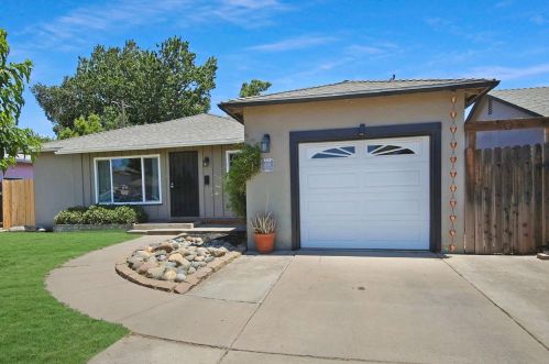 600 Ham Ln, Lodi, CA 95242-2419