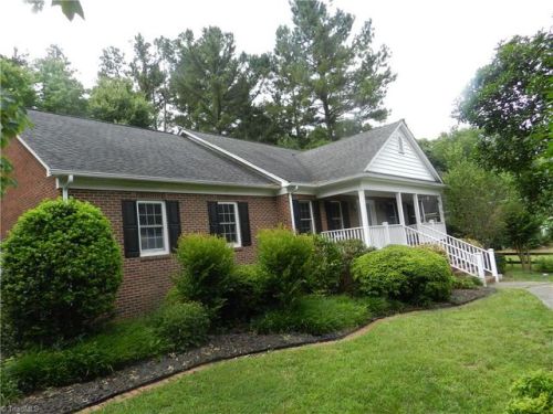 1821 Coxemoor Pl, Asheboro, NC 27205-7711