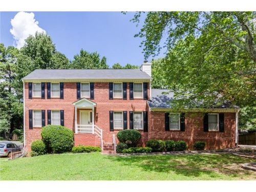 3247 Countryside Dr, Marietta, GA 30067-5525