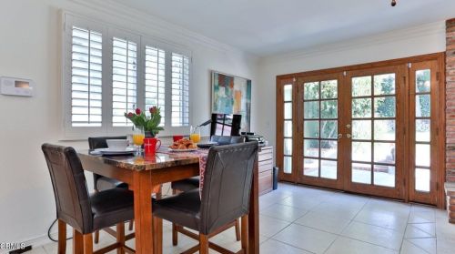 2347 Caracas St, Glendale CA  91214-3004 exterior