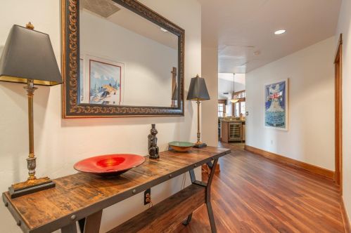 3001 Northstar Dr, Truckee, CA 96161-4234