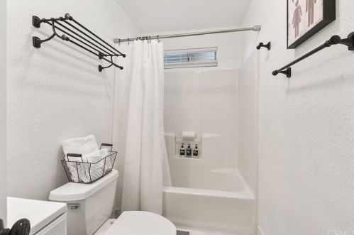 39970 Calle Bellagio, Temecula CA  92592-8620 exterior