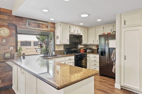 8 Campanero, Irvine CA  92620-1821 exterior