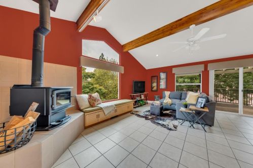 11245 Edgewood Rd, Auburn, CA 95603-7710