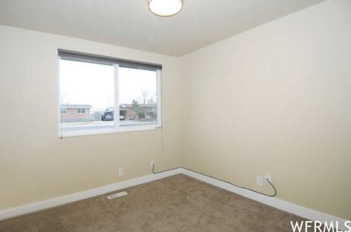 1137 Sego Lily Dr, Sandy UT 84094-4648 exterior