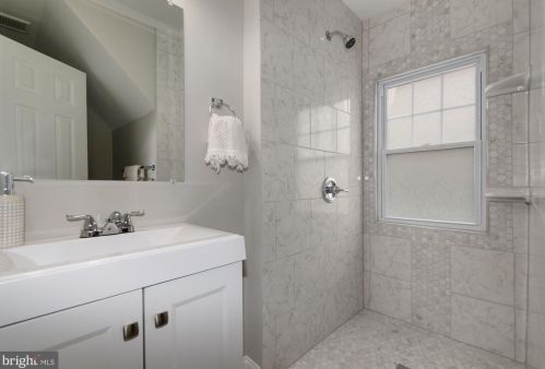 514 Silver Spring Ave, Silver Spring MD 20910-4616 exterior