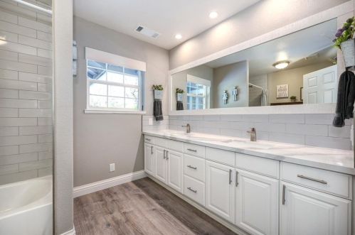3653 Four Springs Dr, Rescue CA  95672-9530 exterior