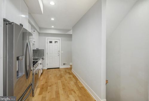 621 Clarion St, Philadelphia PA  19147-1834 exterior