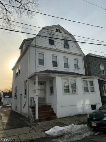 32 Oakwood Ave, Bloomfield, NJ 07003-6046