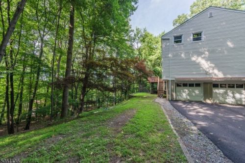 44 Springhill Rd, Dover NJ  07869-4316 exterior