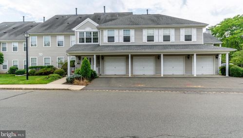 1005 Eagles Chase Dr, Trenton NJ  08648-2539 exterior