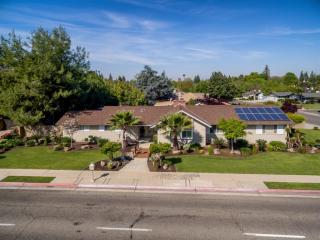 5619 Fruit Ave, Fresno, CA 93706-9716