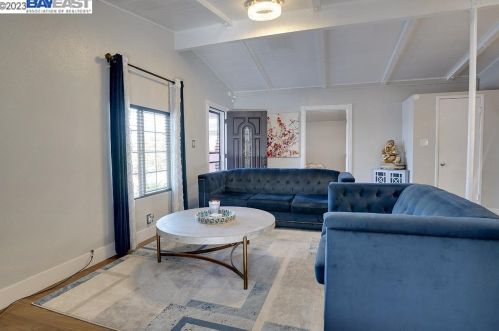 27412 Portsmouth Ave, Hayward, CA 94545-4015