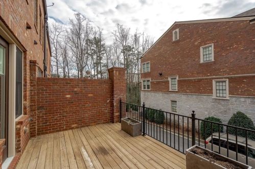 2912 Hermance Dr, Atlanta GA  30319-2704 exterior