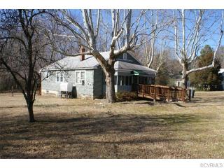 16000 Meridian Ave, Chester, VA 23831-7226