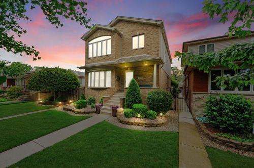 6223 Natoma Ave, Chicago, IL 60638-4117
