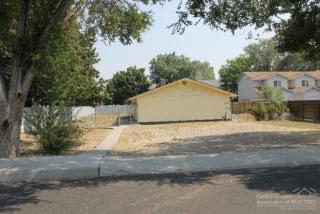 2236 19 St, Eagle Crest OR  97756-7106 exterior