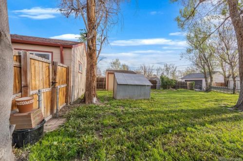 1900 Akron St, Denver CO  80010-1711 exterior