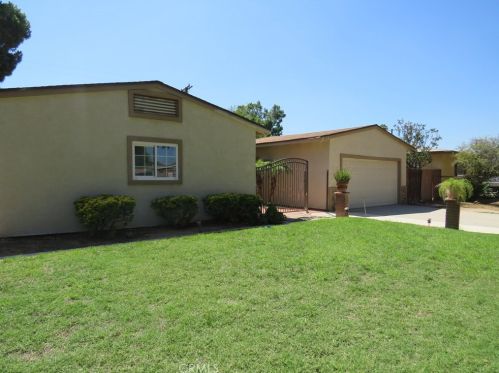 4052 Overland St, Riverside CA  92503-4039 exterior