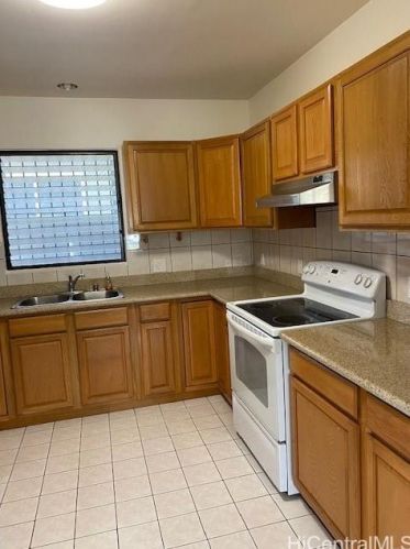 3933 Harding Ave, Honolulu HI  96816-4132 exterior