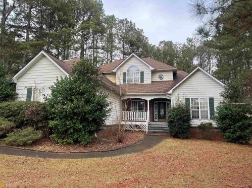 101 Crossing Dr, Stockbridge, GA 30281-5880
