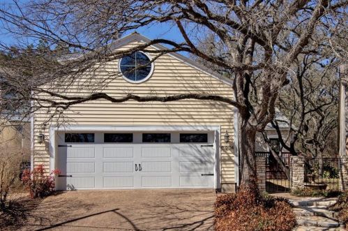 6904 Dogwood Holw, Austin TX  78750-8213 exterior