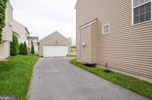 200 Colston Rd, Charles Town WV  25414-5493 exterior