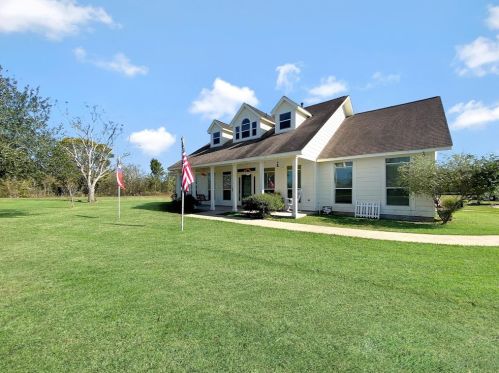 6853 Fite Ln, Sugar Valley, TX 77480-8243