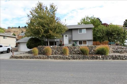 2641 Seaport Dr, Lewiston ID  83501-9648 exterior