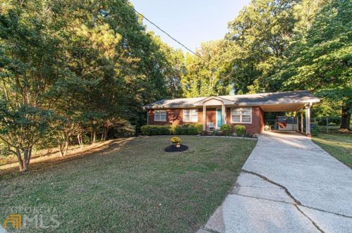 2510 Pine Dr, Kennesaw, GA 30152-3404