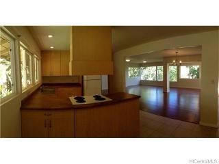 3363 Huelani Dr, Honolulu HI  96822-1276 exterior