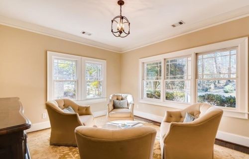 2105 Brookview Dr, Atlanta GA  30318-1609 exterior