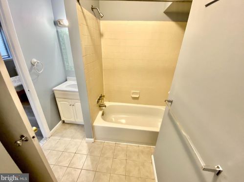 4116 Baltimore Ave, Philadelphia PA 19143-2613 exterior