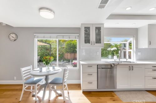 22 Delamesa, Irvine CA  92620-1838 exterior