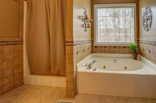 3361 Deer Hollow Trl, Conyers GA  exterior