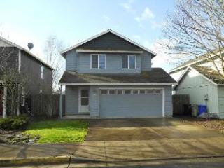 2405 Alpine St, Cornelius OR  97113-7904 exterior