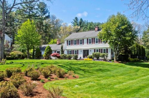 30 Cricket Ln, Somers, CT 06071-1624