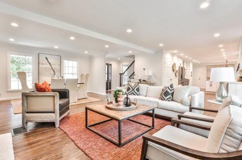 3911 Edenton Ct, Atlanta GA  30319-1883 exterior
