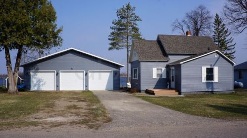 511 Vance Ave, Erskine, MN 56535-4133