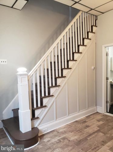 1813 19 St, Philadelphia PA  19146-1438 exterior