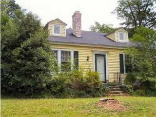 189 Benson St, Hartwell, GA 30643-1991